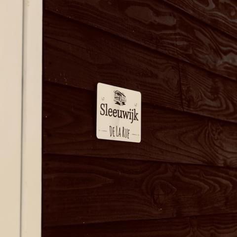 De La Rue Pipowagens Hotel Sleeuwijk Екстериор снимка